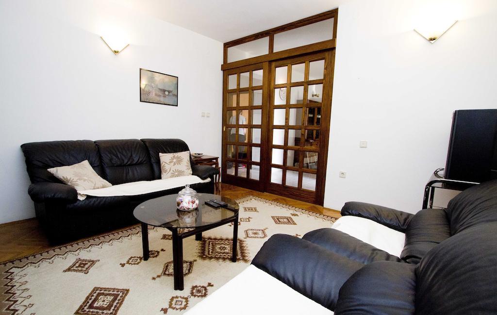 פודסטראנה Apartment Pcelica Maja חדר תמונה