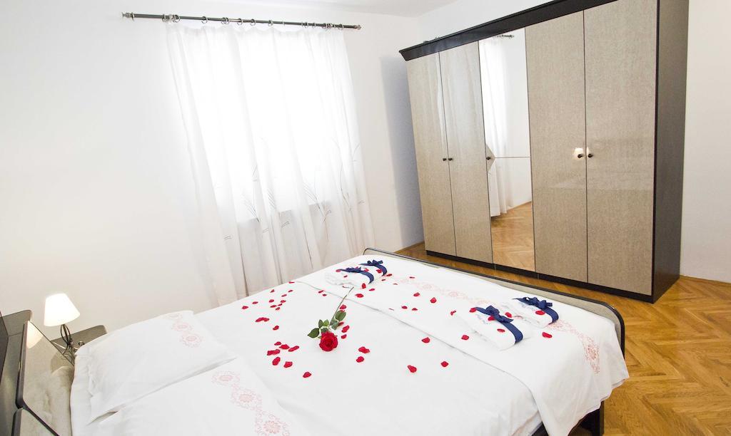 פודסטראנה Apartment Pcelica Maja חדר תמונה